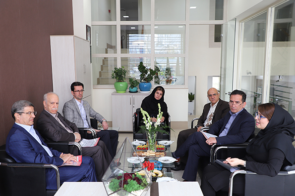 بازدید مدیرعامل بانک کارآفرین از 3 شعبه در تهران