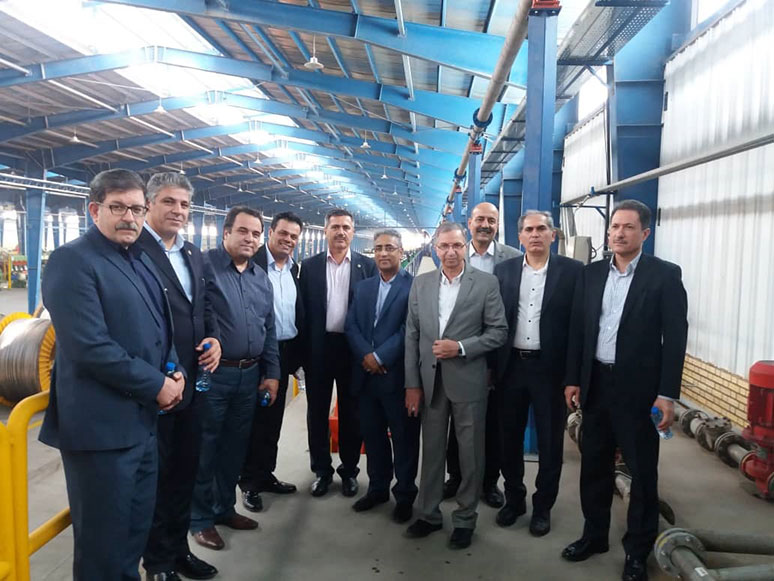 بازدید مدیران بانک ملی از کارخانه کابل سینا