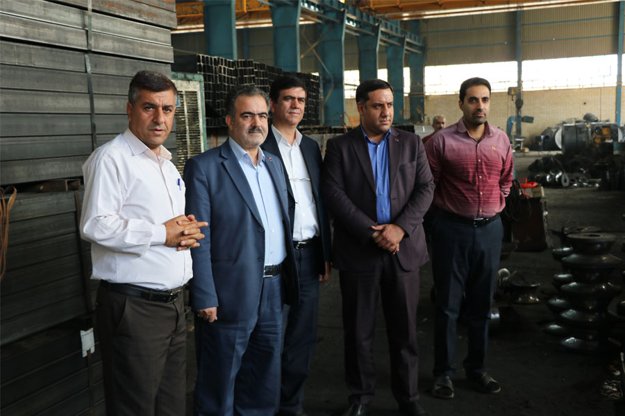 بازدید مدیران بانک ایران زمین از کارخانه پروفیل فولاد آپادانا
