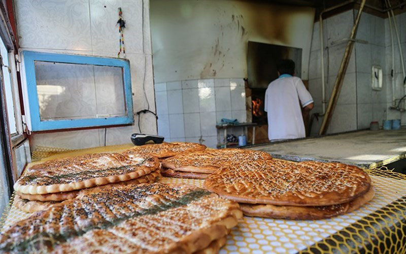 جزئیات نرخ مصوب نان با آراد یارانه‌ای و آزادپز در تهران / سنگکِ آزاد 1800 تومان