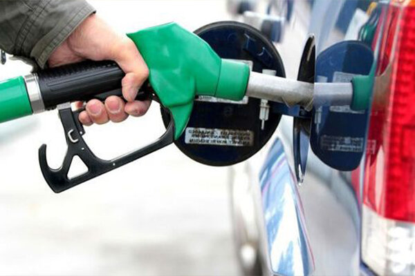 سهمیه بنزین به افرادی که چند خودرو دارند تعلق می‌گیرد