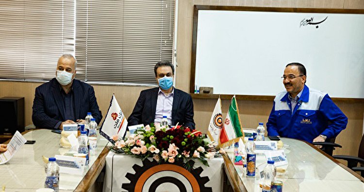 بازدید مدیرعامل بانک ملت از شرکت لوله و ماشین سازی ایران