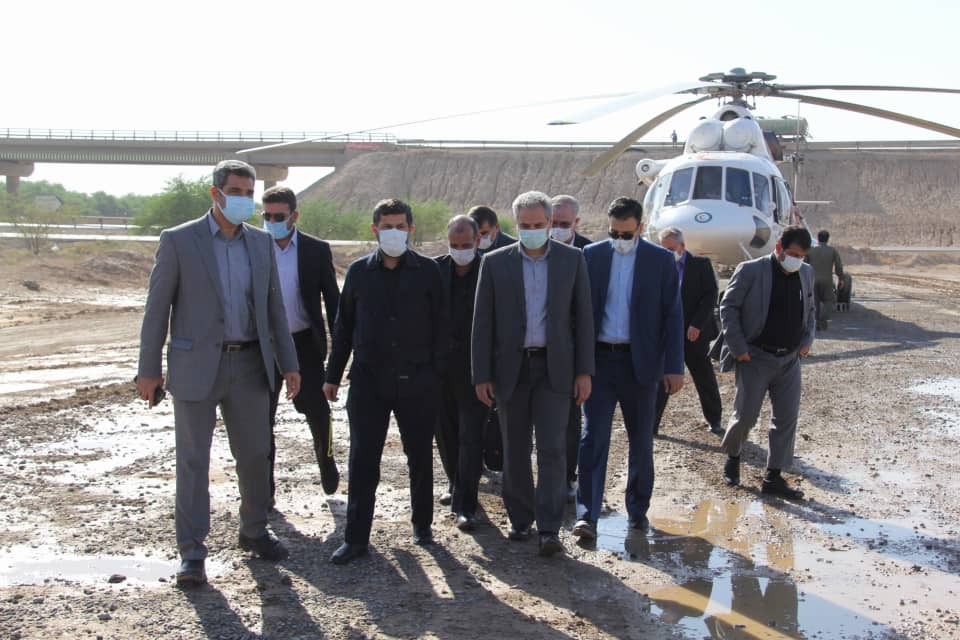 وزیر جهاد کشاورزی از قرارگاه بیابانزدایی استان خوزستان بازدید کرد