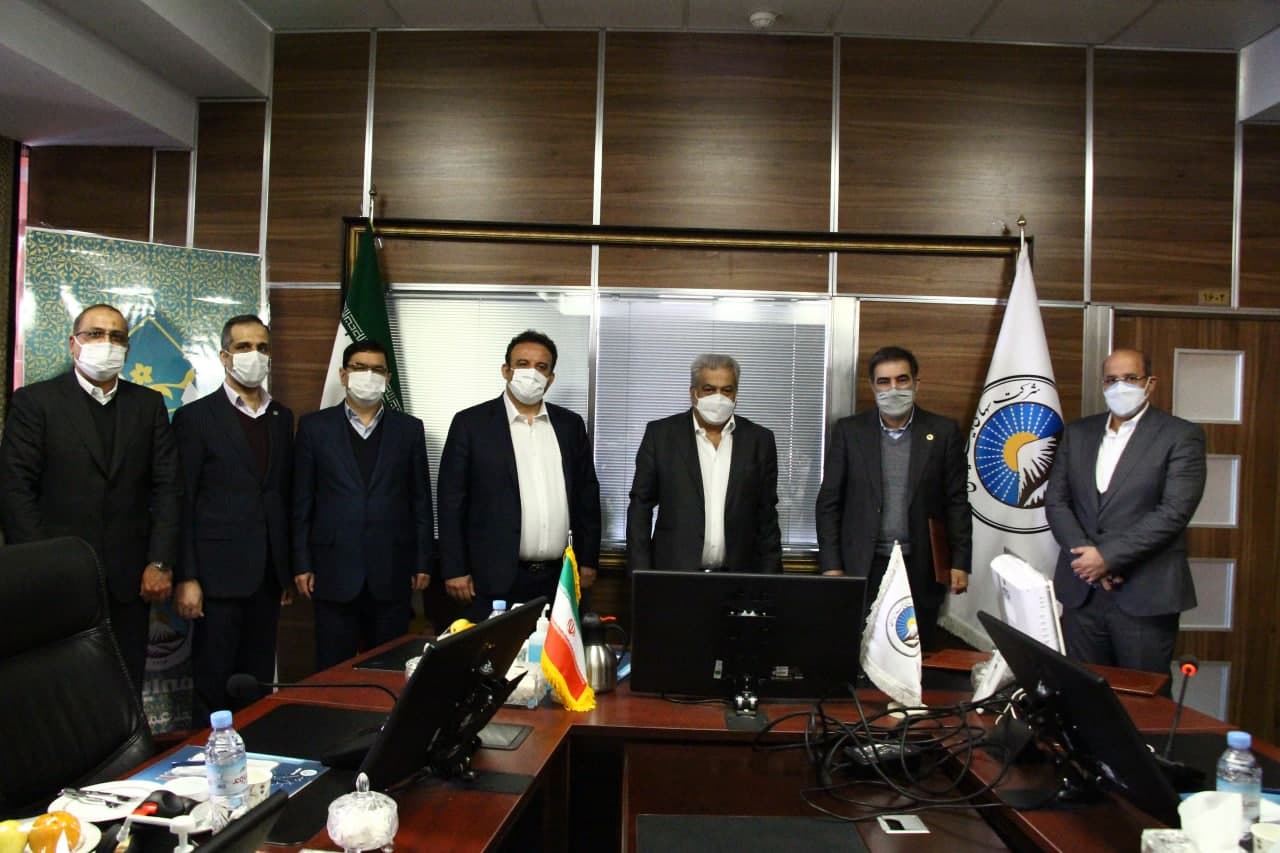 هلدینگ های بزرگ کشور زیر چتر حمایتی بیمه ایران قرار میگیرند