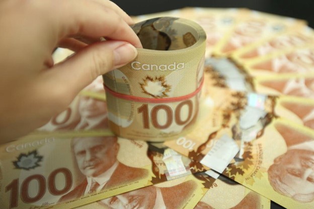 قیمت دلار کانادا در ونکوور