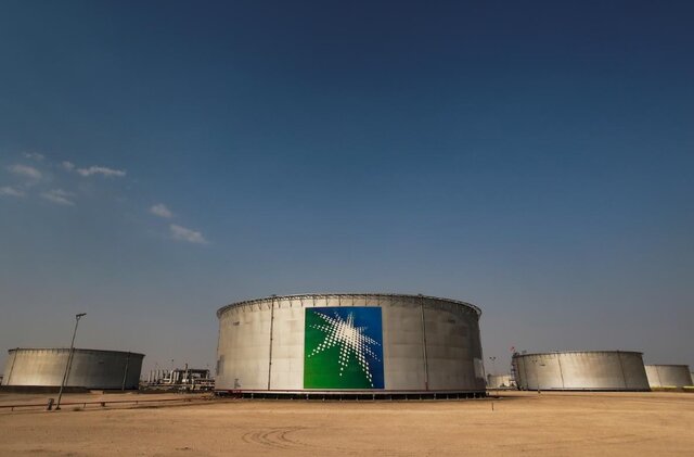 عربستان فروش نفت به مشتریان آسیایی را 10 سنت ارزان کرد