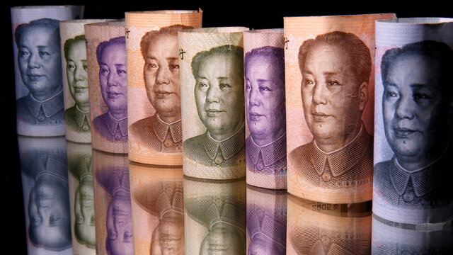 یوان چین دلار آمریکا را ضربه فنی کرد