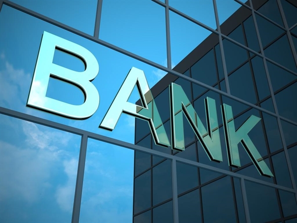 تولیدی///// رابطه بانک‌ها با صنعت ارباب رعیتی است
