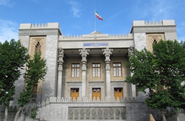 برخی سفارتخانه‌های ایران باید تعطیل شوند