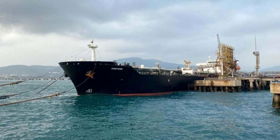 اعلام پایان بارگیری نخستین محموله نفت صادراتی ایران در پایانه جاسک