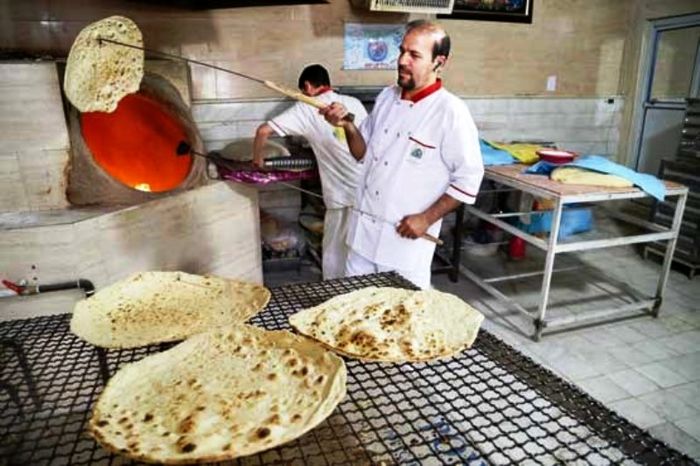 قیمت گذاری‌های عجیب نان در نانوایی ها