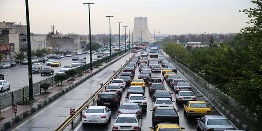 تغییر ساعات کاری ادارات از امروز و ترافیک سنگین تهران
