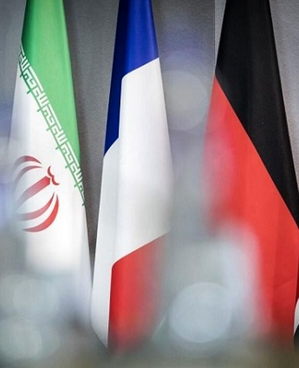 بندبازی عجیب روسیه در میدان هسته‌ای ایران