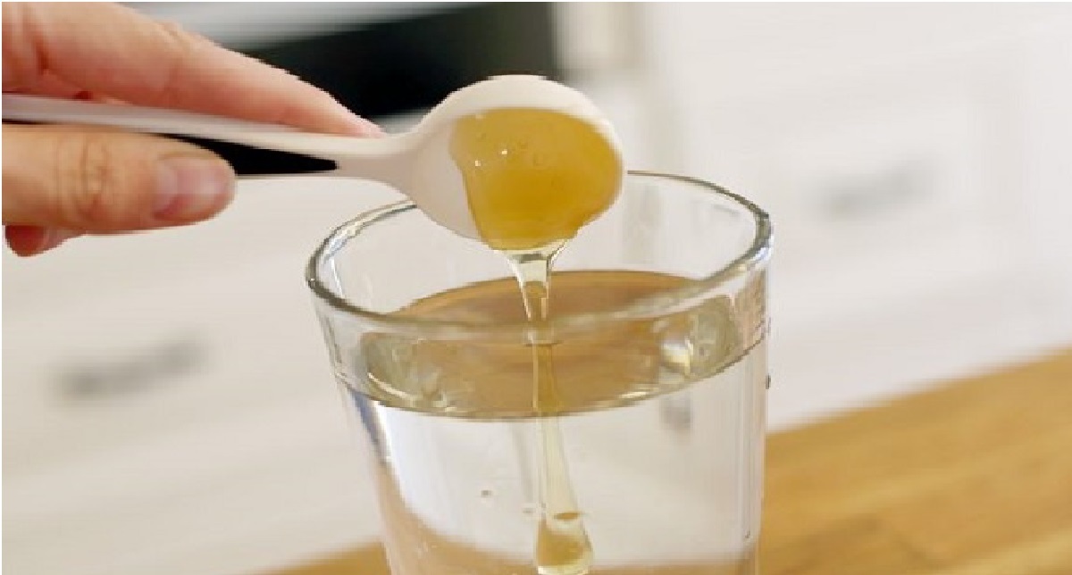 فوائد شگفت آور آب گرم و عسل برای سلامتی و پوست