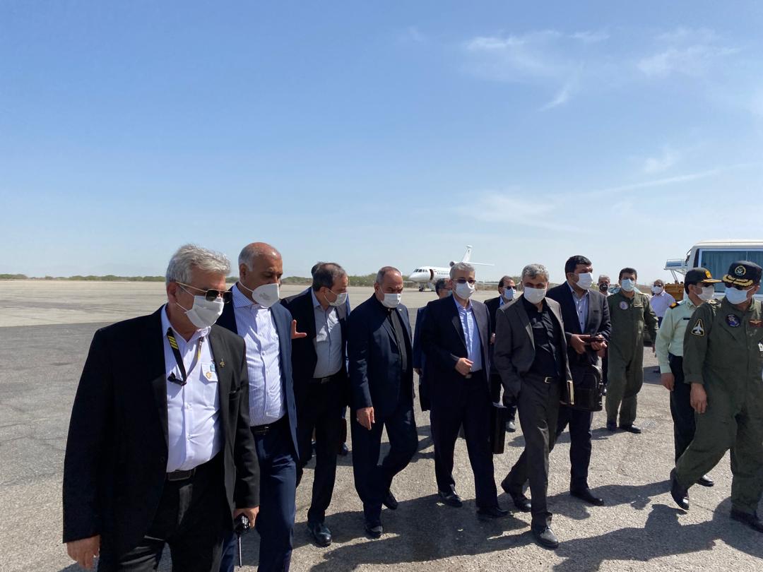 بازدید سرزده وزیر راه از فرودگاه امام خمینی