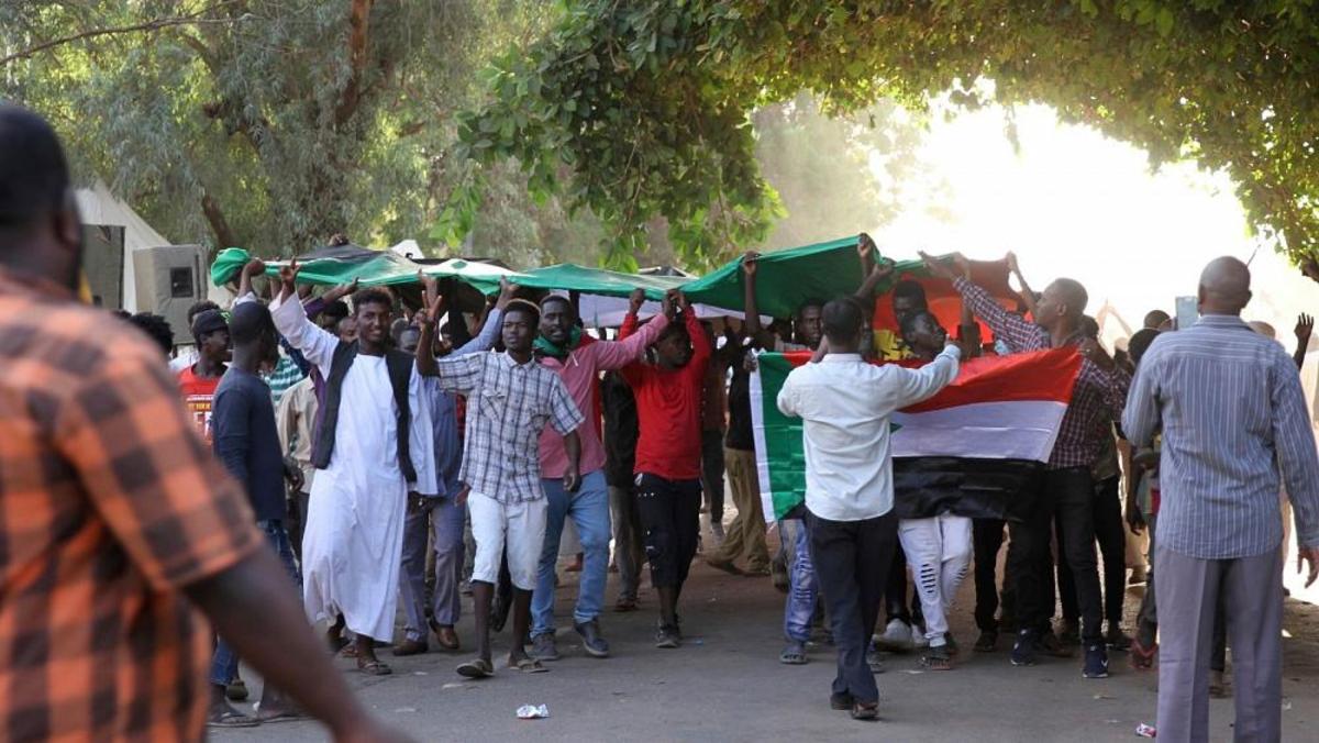 کودتای نظامی در سودان؛ حبس خانگی نخست وزیر و بازداشت ۴ وزیر