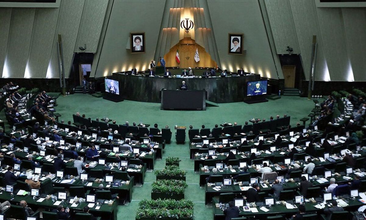اعتراف مجلس به درستی حرف‌های حسن روحانی درباره اثر تحریم‌ها