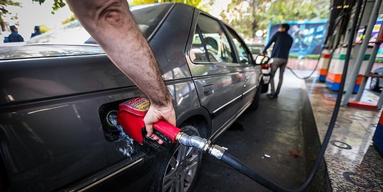 مصرف سرانه بنزین و گازوئیل در ایران ۲ برابر متوسط جهانی