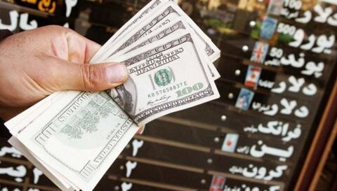 اختلاف ۳ هزار تومانی قیمت ارز در صر‌افی و بازار