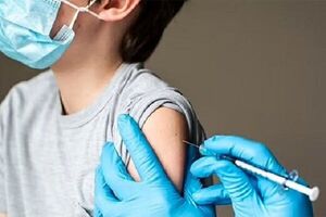 کدام کودکان زیر ۵ سال باید واکسن سرخک بزنند؟