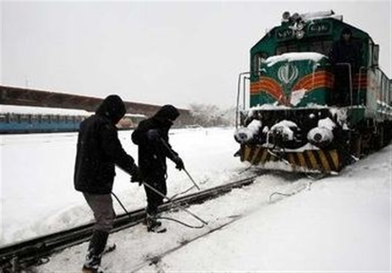 راه آهن ۱۰درصد کنسلی بلیت سفر را لغو کند