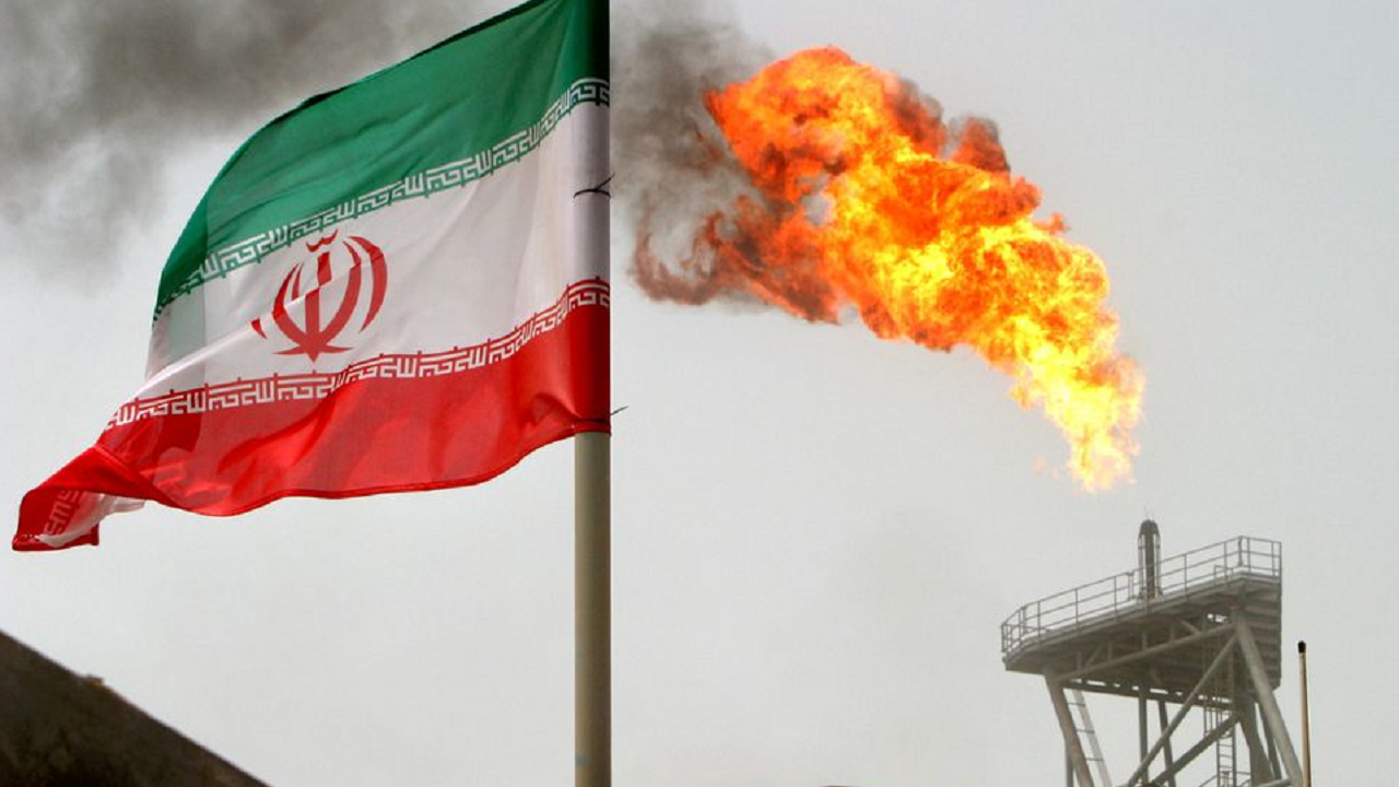 رویترز: صادرات نفت ایران در دو ماه اخیر بی سابقه بوده است