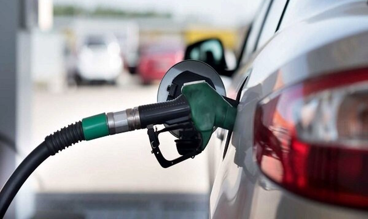 دلایل ممنوع شدن توزیع ۲ نوع بنزین در کلانشهر‌ها