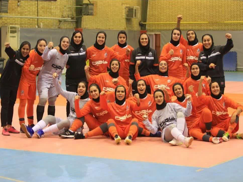 زنان نارنجی پوش به سوپر لیگ فوتسال ایران صعود کردند