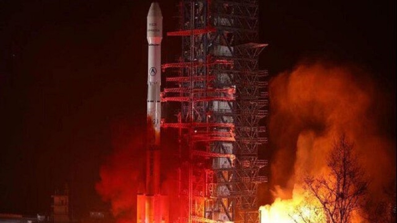 چین پیشرفته‌ترین ماهواره ارتباطی خود را پرتاب کرد