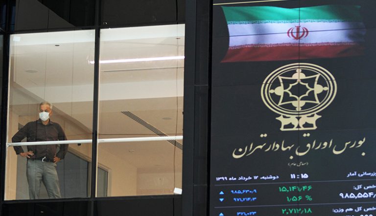 ردپای قیمت دلار در بورس تهران