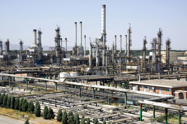 احداث مزرعه خورشیدی ۵۰۰ مگاواتی در دستور کار پالایش نفت تهران