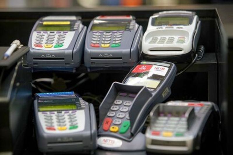 بانک مرکزی: تمامی کارت‌خوان‌ها و درگاه‌های پرداخت اینترنتی به پرونده مالیاتی متصل شد