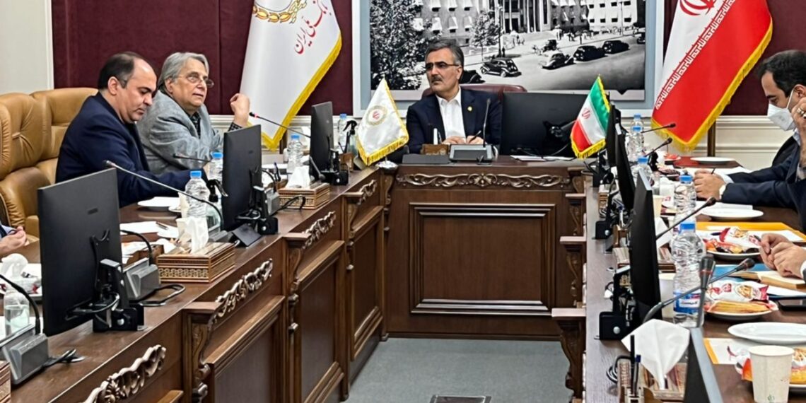 دکتر فرزین تاکید کرد؛ حضور پر قدرت بانک ملی ایران در توسعه حوزه انرژی کشور