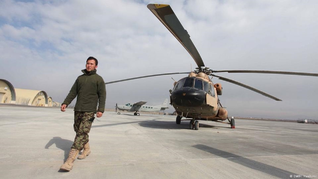 آمریکا ۵۰ هواپیمای نظامی افغانستان را به ازبکستان و تاجیکستان می‌دهد