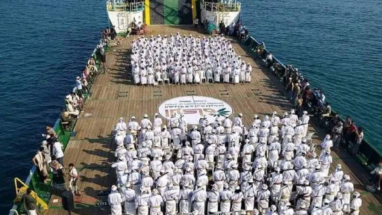 صنعا یک کشتی اماراتی را به تالار عروسی تبدیل کرد