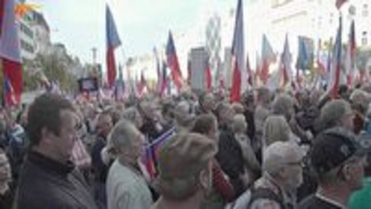 تظاهرات مردم چک در اعتراض به تحریم‌های اقتصادی علیه روسیه