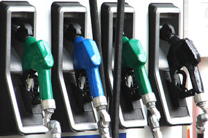 علت کاهش بنزین سوپر در برخی جایگاه‌های سوخت