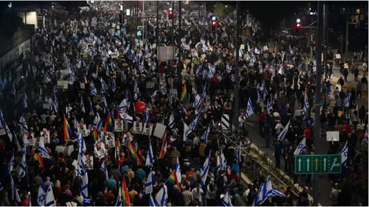 ساکنان سرزمین‌های اشغالی بار دیگر در اعتراض به نتانیاهو تظاهرات کردند