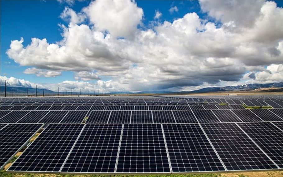 ضرورت مدیریت قطعی برق صنایع با انرژی خورشیدی