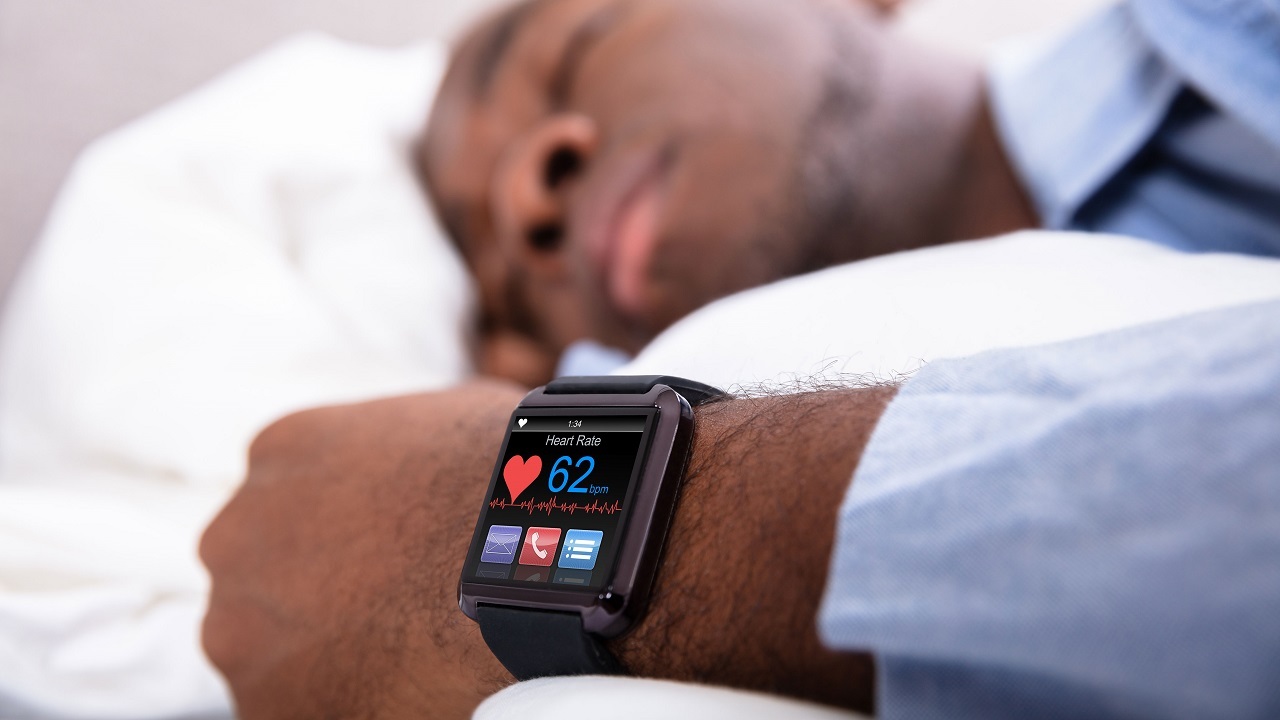 آیا ساعت هوشمند می‌تواند جایگزین دستگاه تست خواب در خانه شود؟