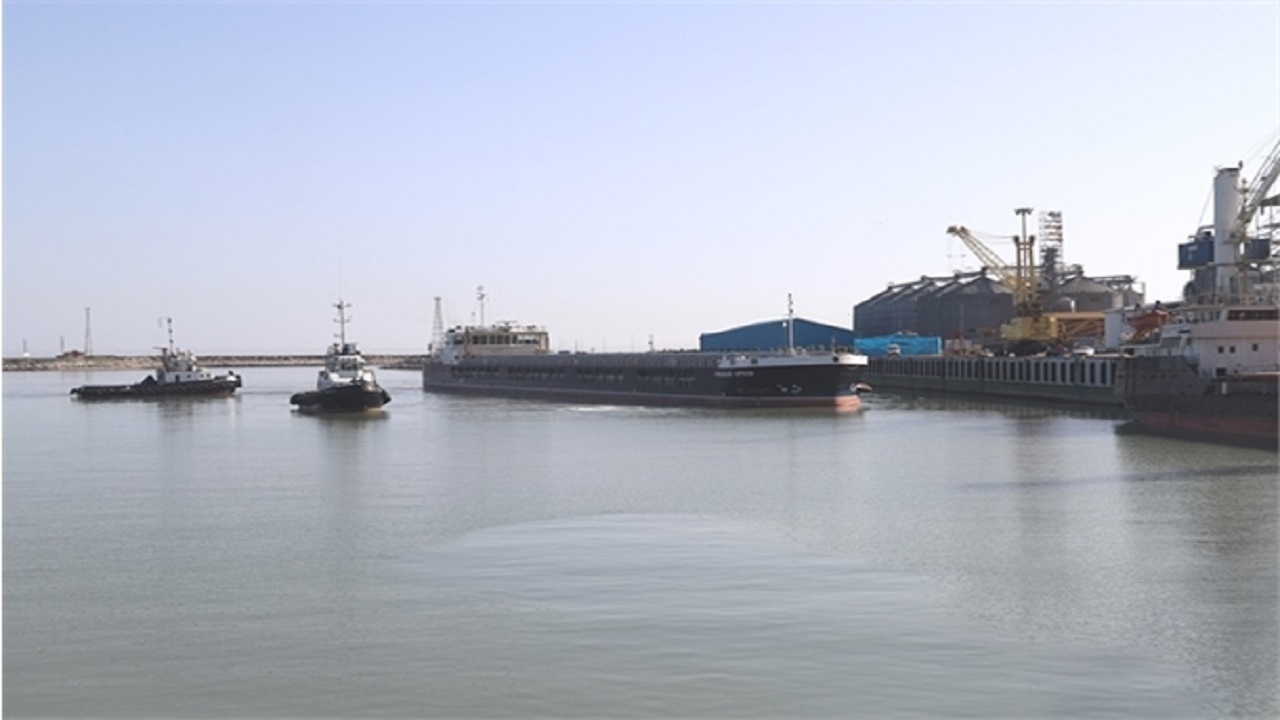 پهلوگیری نسل جدید کشتی‌های روسی در بندر نوشهر