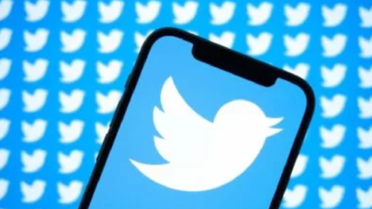 رقابت توئیتر و لینکدین با قابلیت نمایش آگهی استخدام در صفحه شرکت‌ها