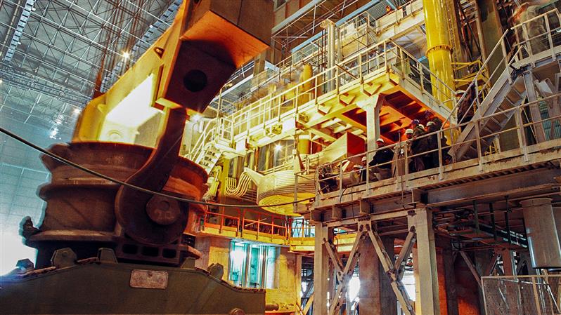 تولید یك‌میلیون و 205 هزار تن فولاد مذاب در واحد فولادسازی با بالاترین كیفیت