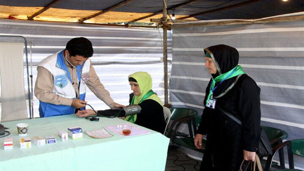 حضور بیش از چهار هزار پزشک در مراسم اربعین/ استقرار بیمارستان‌های صحرایی جهت کمک به بیمارستان هلی محلی