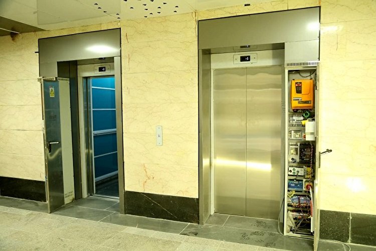 تشکیل کارگروه فنی برای تسریع در اخذ گواهینامه استاندارد آسانسورهای مترو