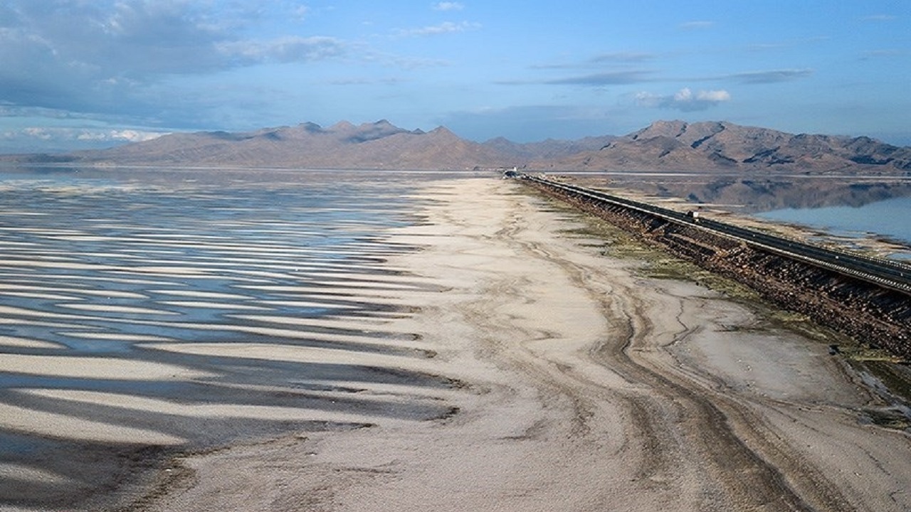 تراز دریاچه ارومیه وضعیت مناسبی ندارد