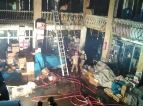 آتش‌سوزی گسترده در بازار تهران/ شش نفر مصدوم شدند