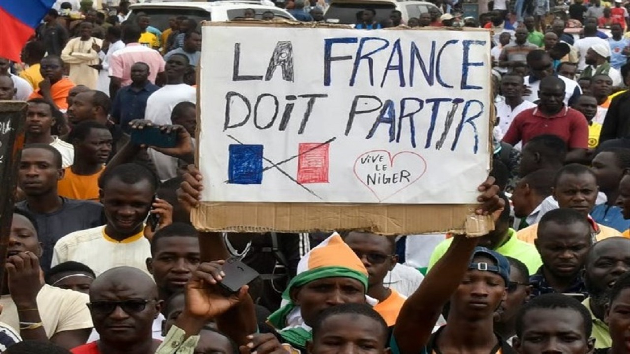 اپیدمی کودتا‌ در آفریقا؛ تلنگری برای پایان سه قرن استعمارگری فرانسه
