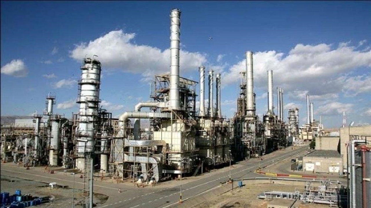 صادرات کاتالیست ایرانی به پالایشگاه فراسرزمینی برای تولید بنزین