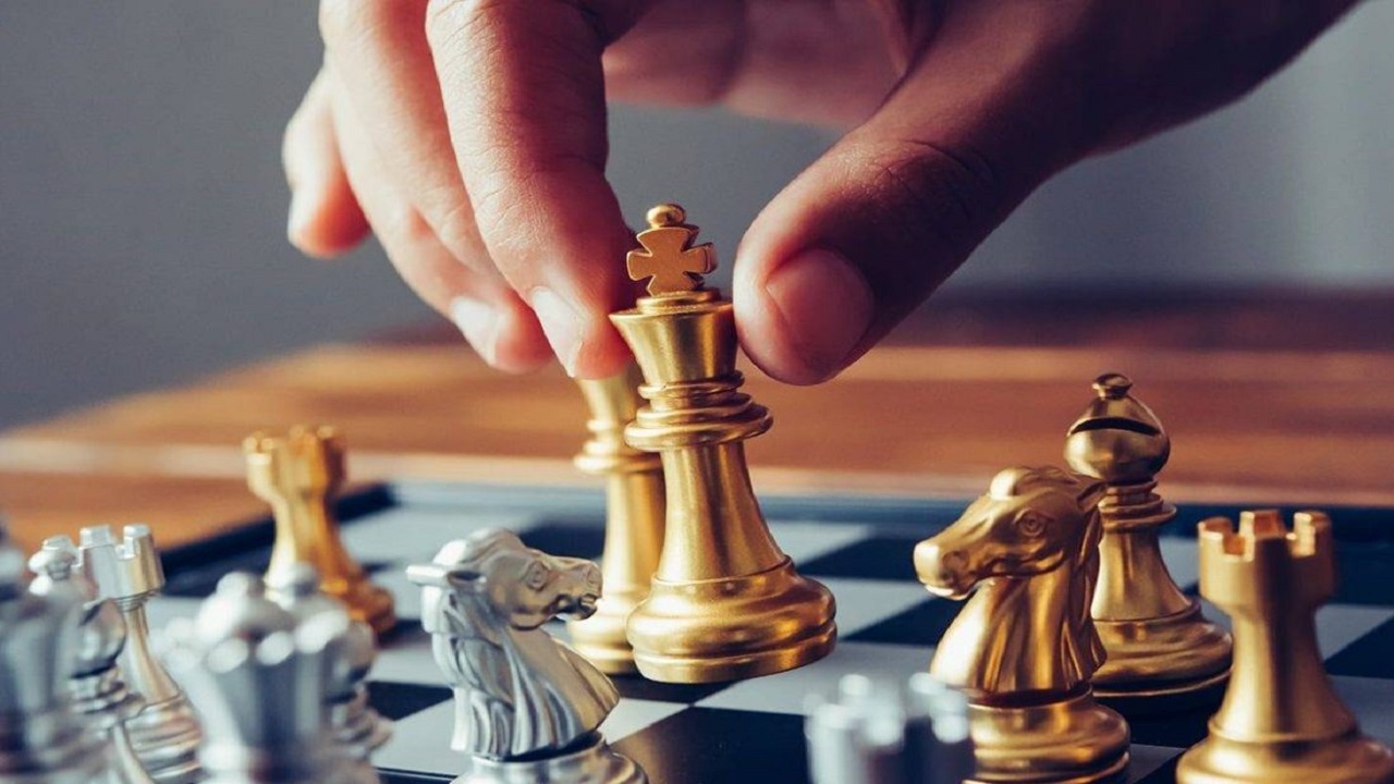 معرفی قهرمانان شطرنج غرب کشور در تویسرکان